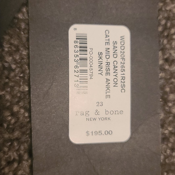 Rag and Bone mid-rise ankle skinny jeans. - Picture 4 of 4